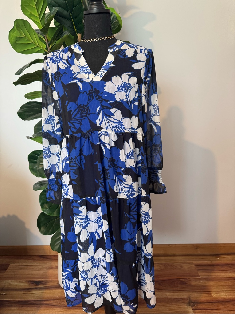 Kate & Mallory Blue and White Floral Tiered Long-Sleeve Midi Dress